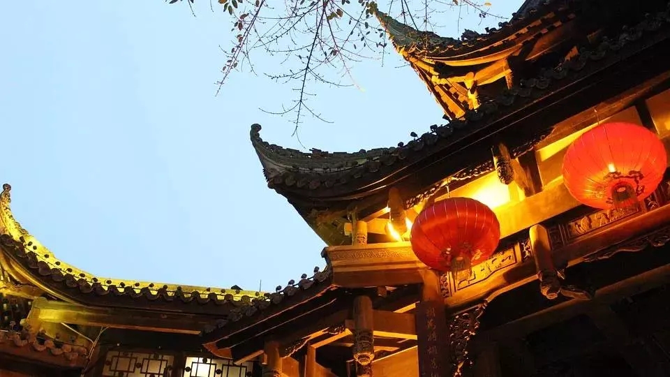 |解读成都:比肩北上广,撑起中国第四门户!